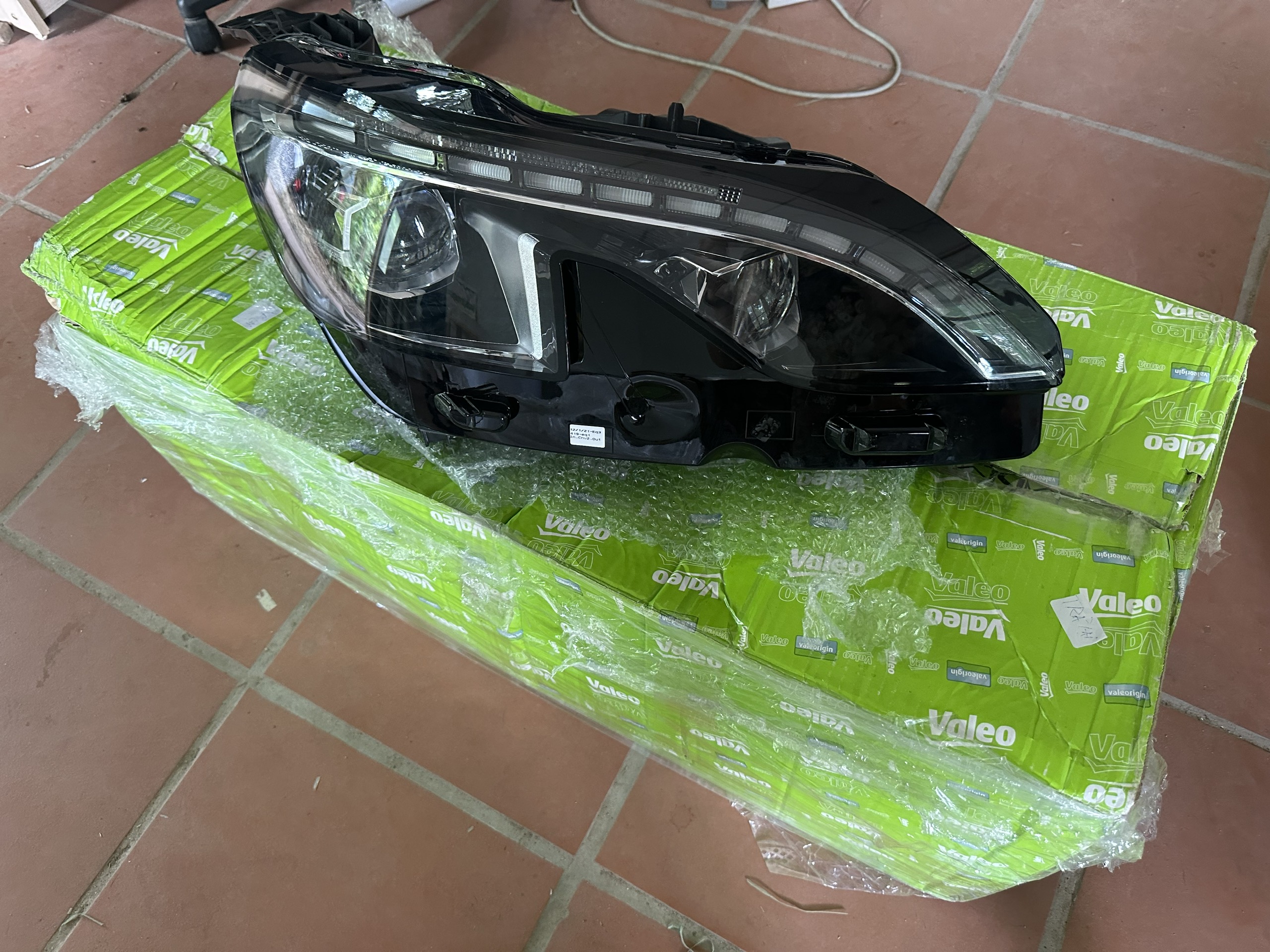 ĐÈN PHA PHỤ PEUGEOT 4008/5008 2018 VALEO 1616878480 1674018080