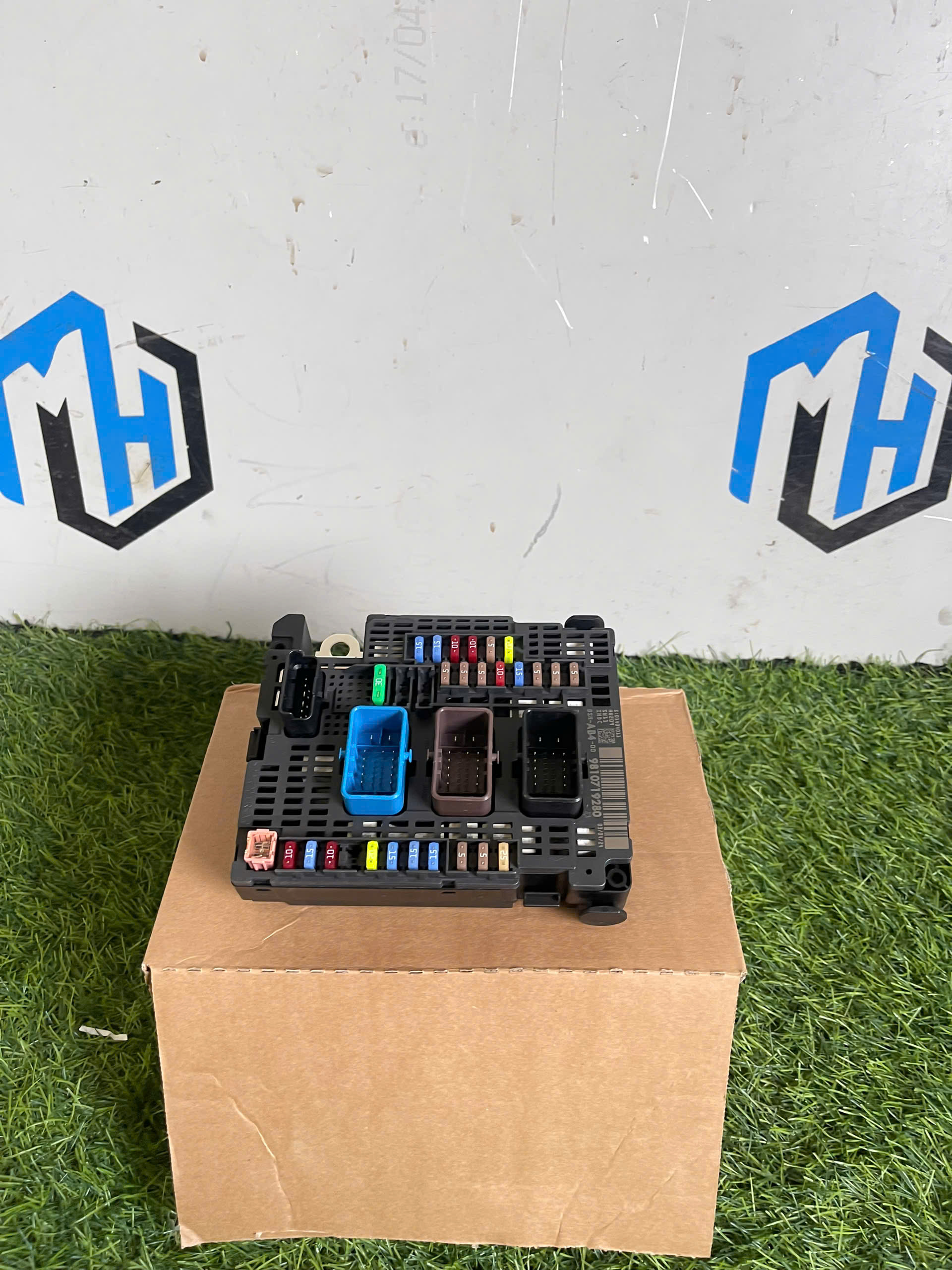 https://www.mhparts.com.vn/z5968696450867_38c2f15dec735ec62cb66d7642a94dc1