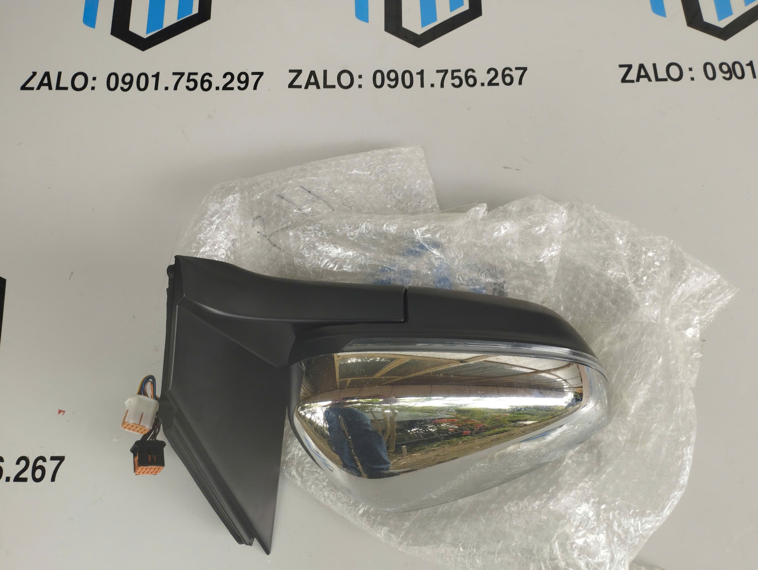CỤM GƯƠNG ỐP BẠC TRÁI PHẢI 3008 5008 2022