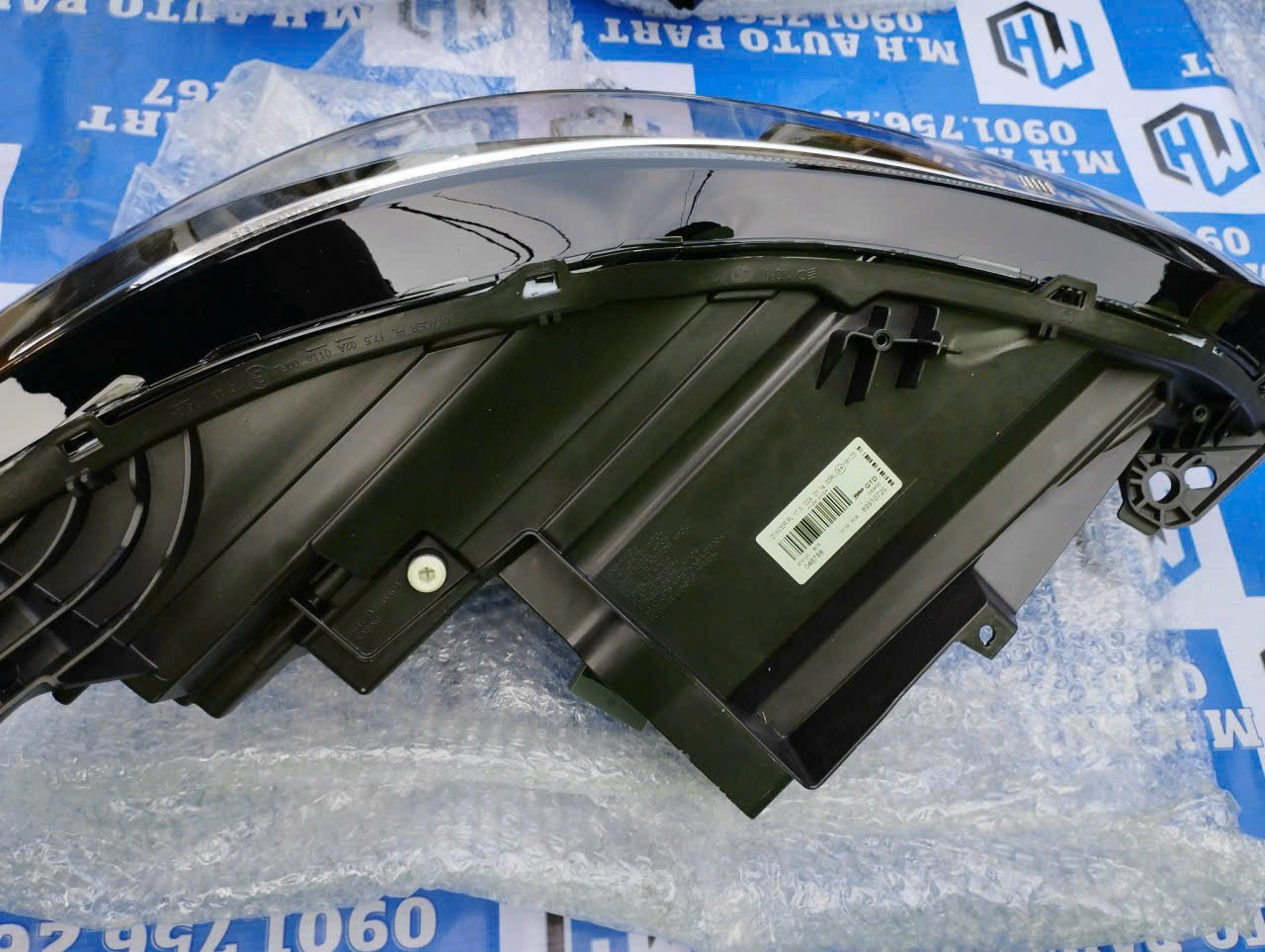 https://www.mhparts.com.vn/z6084352740404_e56aff354f1dc67da64b9f4f155b17bd