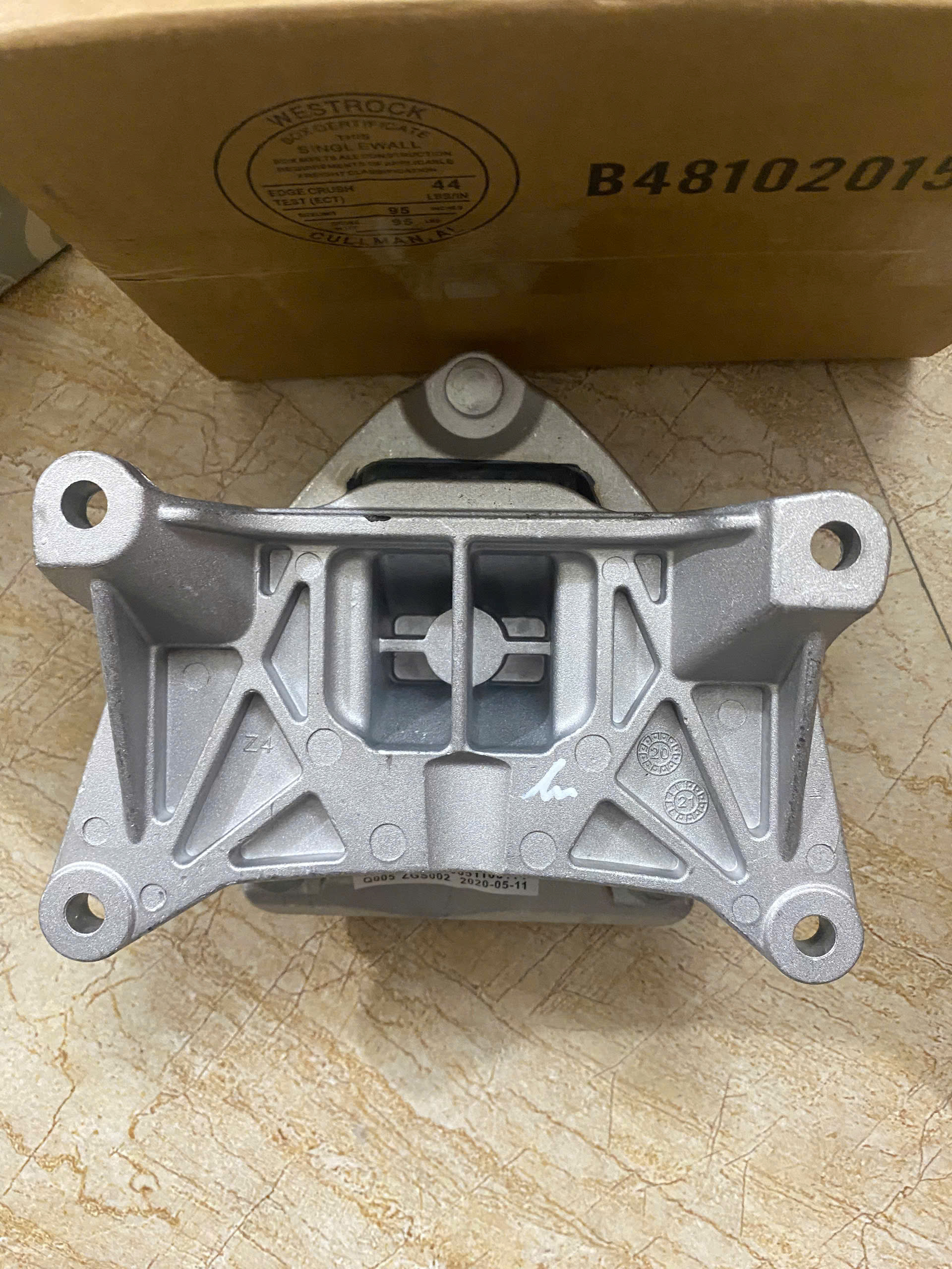 chân hộp số  A2052405100 GLC_Mercedes