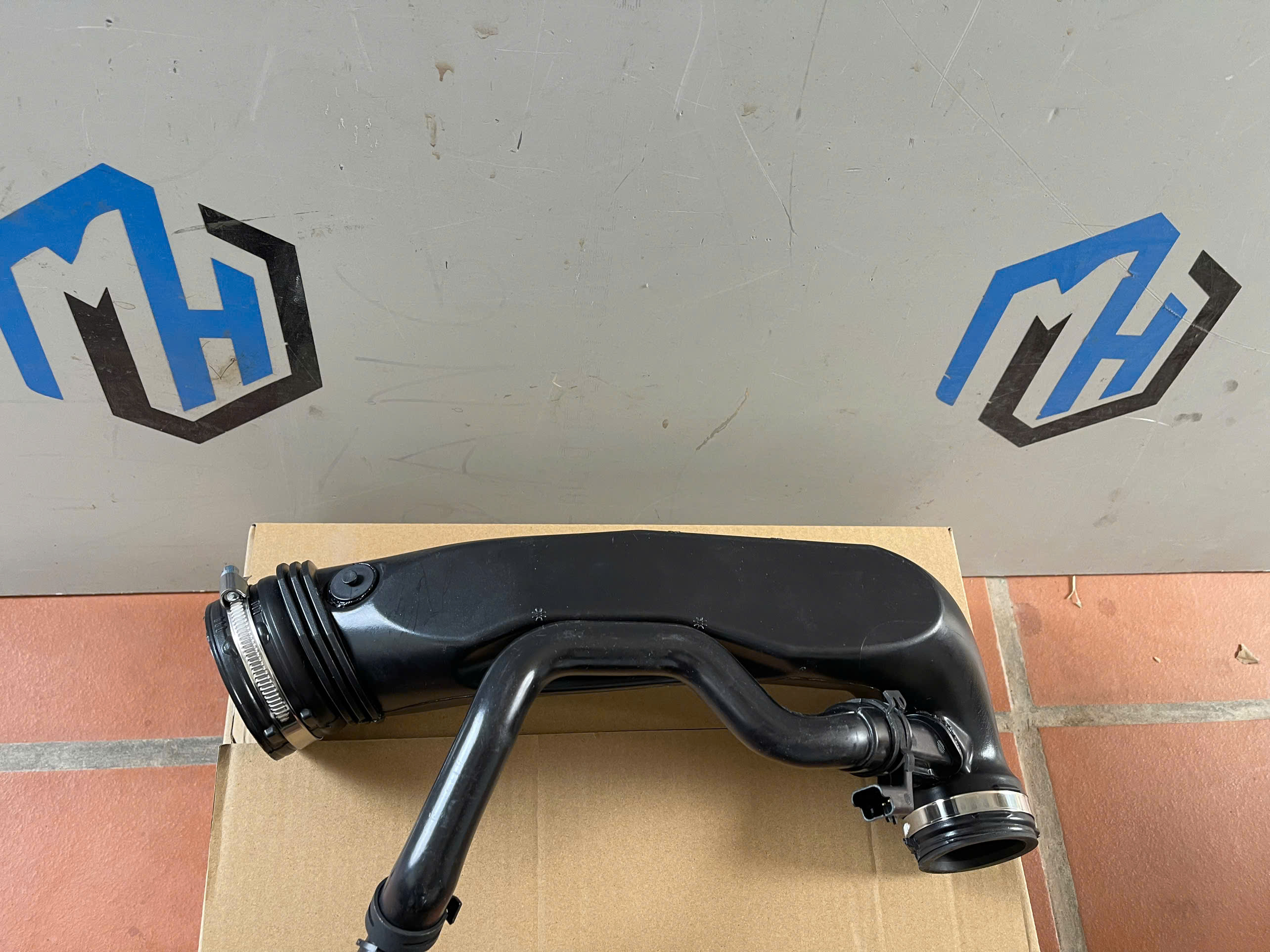 https://www.mhparts.com.vn/z6163718078479_021f868892764597af196c78ecf40b3e