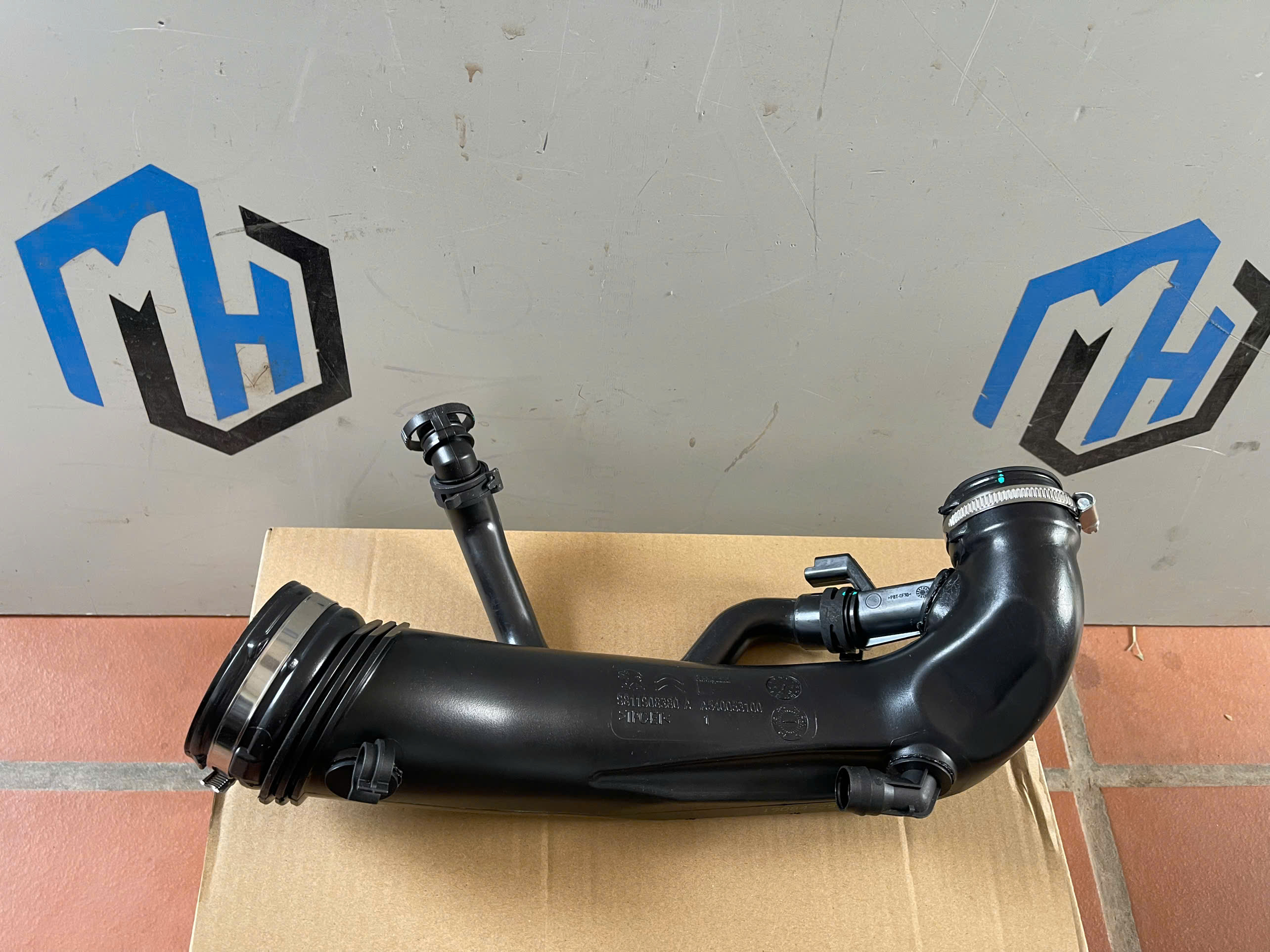 https://www.mhparts.com.vn/z6163718091898_ff95b91330c7dfeb85b6ac5e9fe8c000