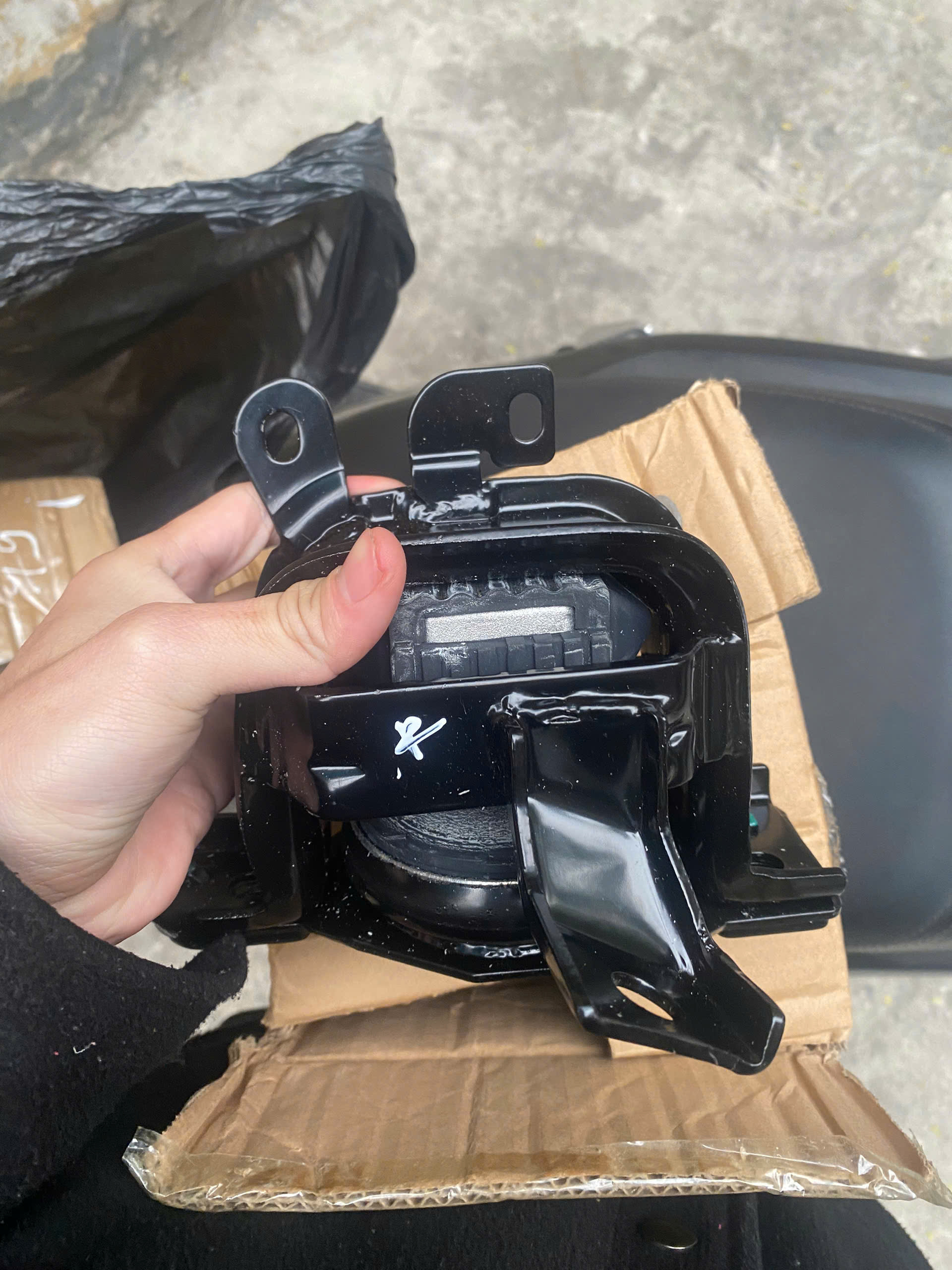 https://www.mhparts.com.vn/z6164526584701_dcc814c5cd5e0c98535de6391c855830